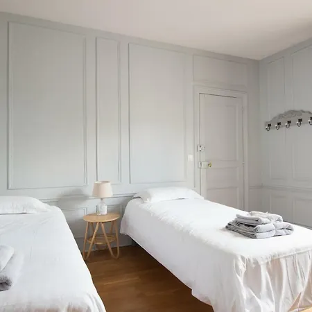 Trianon Versailles 3*