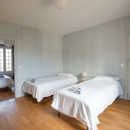 Trianon Versailles Oda ve Kahvaltı 3*